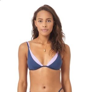 NWT! L*Space Seamless Finneas purple and blue Bikini Top. Medium $106